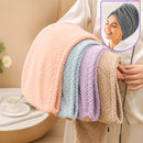 Touca toalha de microfibra super absorvente para cabelos, com fechamento em botão, ideal para secagem rápida e redução do frizz.